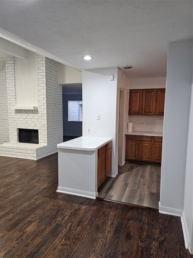 16038 Glen Mar Dr in Houston, TX - Building Photo - Building Photo