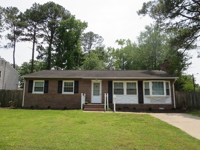511 Concord Dr in Hampton, VA - Building Photo - Building Photo