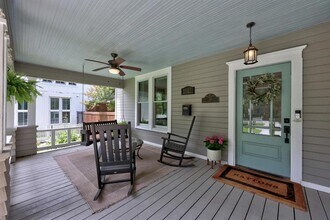 1502 S Elm St in Georgetown, TX - Building Photo - Building Photo