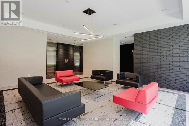 33 Isabella St in Toronto, ON - Building Photo - Building Photo