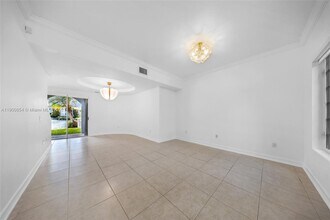 21025 NE 31st Ave in Aventura, FL - Building Photo - Building Photo