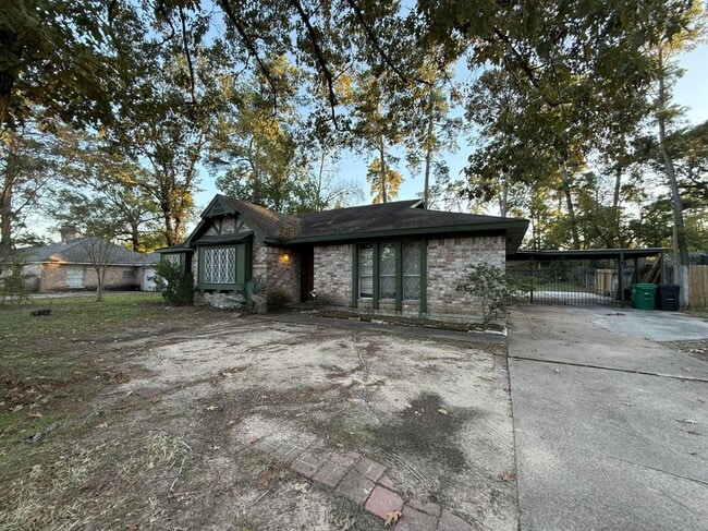 422 Gamewood Dr in Spring, TX - Foto de edificio - Building Photo