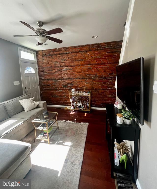 property at 619 E Flora St