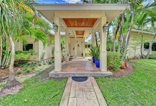 2150 Tanbark Ln in Fort Lauderdale, FL - Building Photo - Building Photo