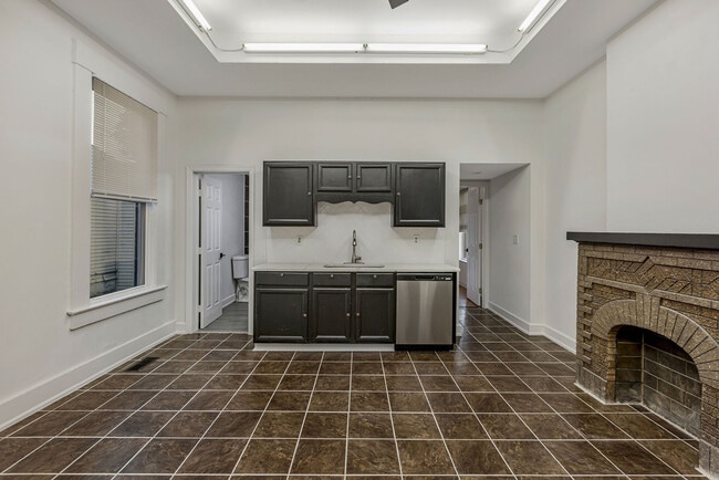 1325 Scott St, Unit 1