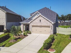 10663 Whitejacket in Conroe, TX - Building Photo - Building Photo