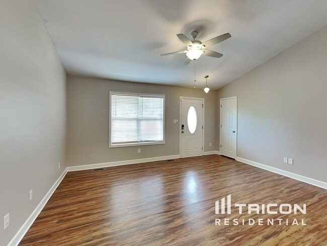 639 Loch Lomond Cir in Concord, NC - Building Photo - Building Photo