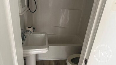 627 W 48th St in Savannah, GA - Building Photo - Building Photo