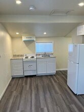 1983 Sutter Rd, Unit Unit #4 in Mckinleyville, CA - Building Photo - Building Photo