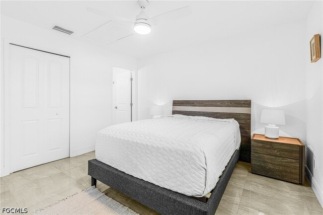 1722 SW Santa Barbara Pl