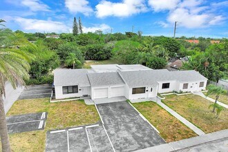2419 Pierce St in Hollywood, FL - Building Photo - Building Photo