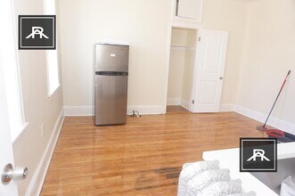 1220 Commonwealth Ave in Boston, MA - Building Photo - Building Photo