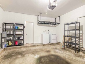 2400 Julian St in Houston, TX - Building Photo - Building Photo