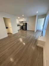 5307 Sepulveda Blvd, Unit 111 in Los Angeles, CA - Building Photo - Building Photo