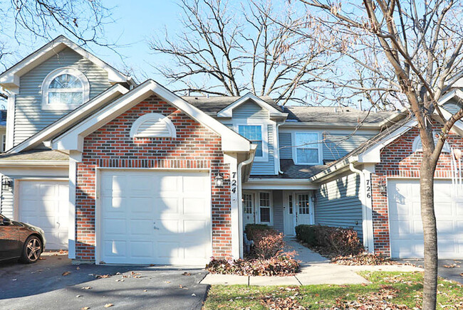 property at 724 Shady Oaks Ct