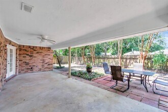 20215 Fox Haven Ln in Humble, TX - Building Photo - Building Photo