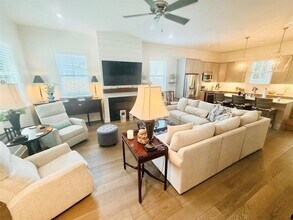 3 Lake View Cottages Ct in Brunswick, GA - Building Photo - Building Photo