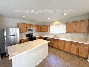 6419 W Seldon Ln in Glendale, AZ - Foto de edificio - Building Photo