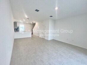 3200 Skyline Lp in Kissimmee, FL - Building Photo - Building Photo