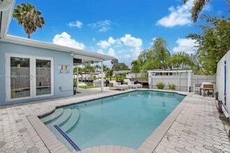 2442 Bimini Ln in Fort Lauderdale, FL - Building Photo - Building Photo