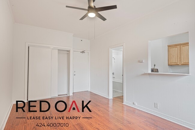 200 S Kenmore Ave in Los Angeles, CA - Building Photo - Building Photo