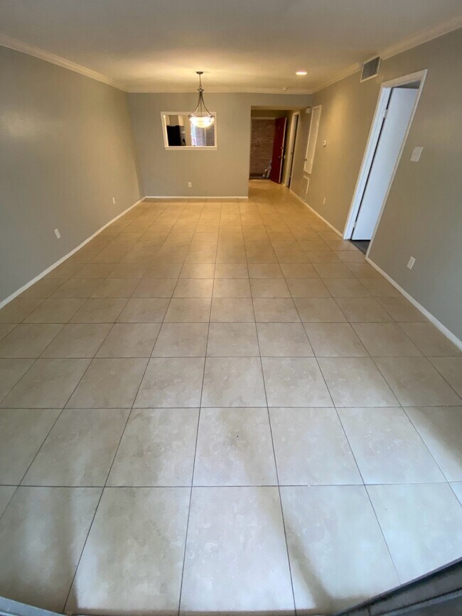 2210 Dorrington St in Houston, TX - Building Photo - Building Photo