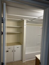 606 Whiting Ave, Unit #3 in San Antonio, TX - Foto de edificio - Building Photo