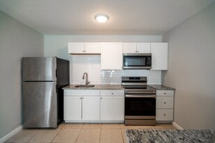 Ixoria Condominiums in Fort Pierce, FL - Building Photo