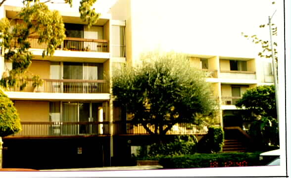 Bedford Terrace Apartments in Los Angeles, CA - Building Photo - Building Photo