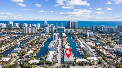 3220 Bayview Dr in Fort Lauderdale, FL - Foto de edificio - Building Photo