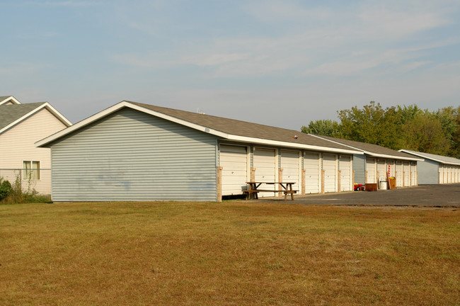 22872 Poppy St in St Francis, MN - Building Photo - Building Photo