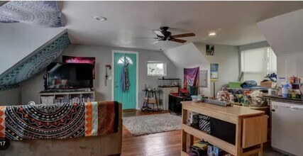 1404 S Lewis St in Stillwater, OK - Foto de edificio - Building Photo