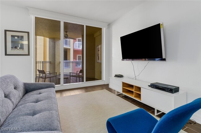 property at 450 Bayfront Pl