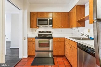 1200 23rd St NW in Washington, DC - Building Photo - Building Photo