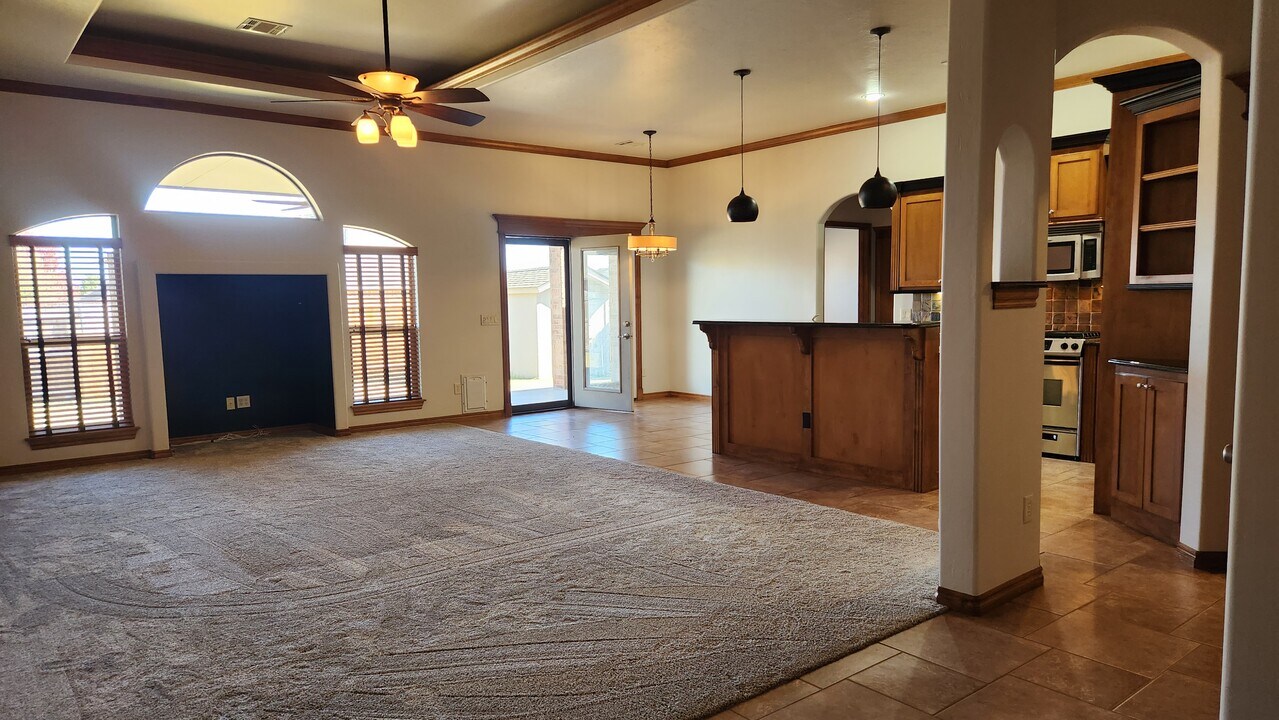 3808 Kensington Dr in Moore, OK - Building Photo