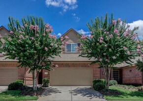 1143 Glenwood Canyon Ln in Houston, TX - Building Photo