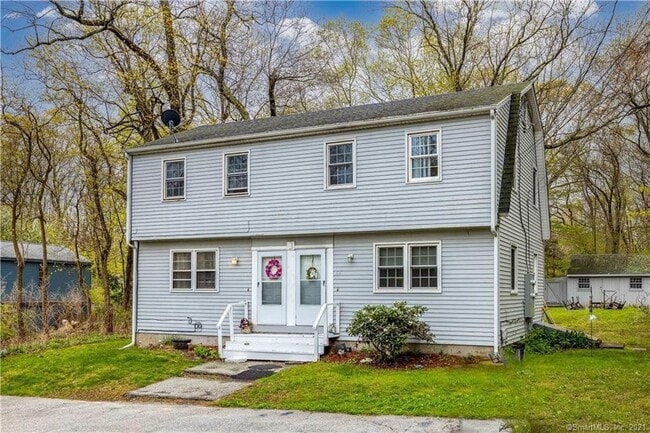 property at 62 Roxbury Rd