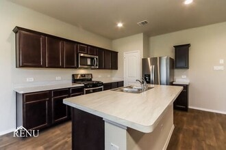 20759 Central Concave Dr in Roman Forest, TX - Building Photo - Building Photo