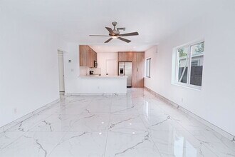 2510 Liberty St in Hollywood, FL - Building Photo - Building Photo