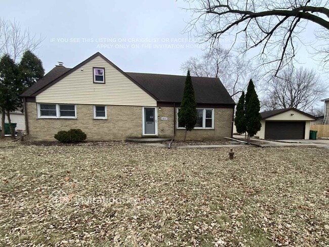 property at 4N157 7th Ave