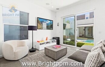 2705 Paragon Loop in Palm Springs, CA - Building Photo - Building Photo