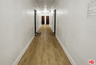 351 N Sierra Bonita Ave in Los Angeles, CA - Building Photo - Building Photo