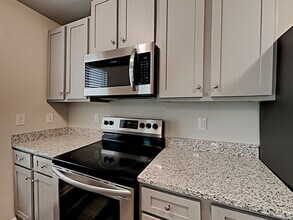 1054 Wedgewood Ct NE in Conyers, GA - Building Photo - Building Photo