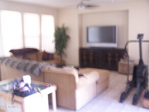 13649 W Cypress St in Goodyear, AZ - Building Photo - Building Photo