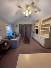 42 Bokum Rd, Unit In-Law Apartment in Chester, CT - Building Photo - Building Photo