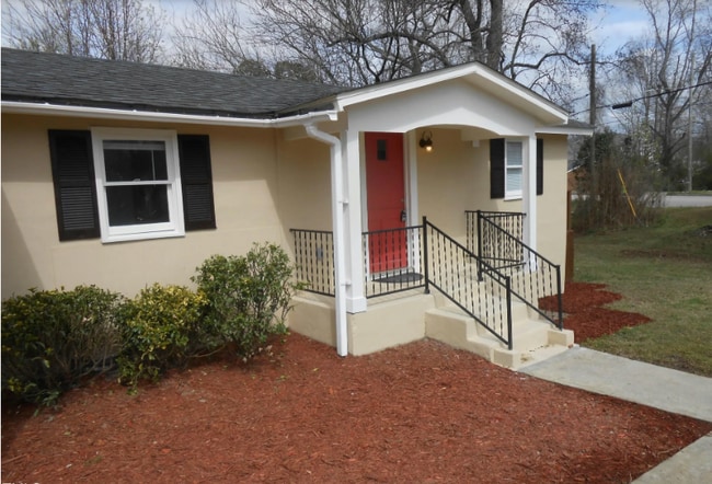 205 E Glenn St in Zebulon, NC - Building Photo - Building Photo