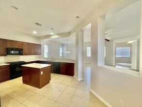 5588 Paseo Famosa in Hemet, CA - Building Photo - Building Photo