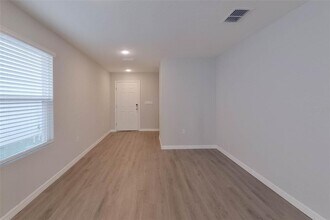 8611 SW 44th Ct in Ocala, FL - Building Photo - Building Photo