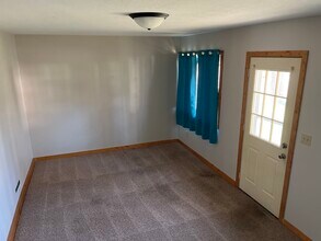 N139 McKay Ave in Spring Valley, WI - Foto de edificio - Building Photo