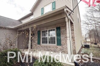 18058 Cristin Way in Noblesville, IN - Foto de edificio - Building Photo